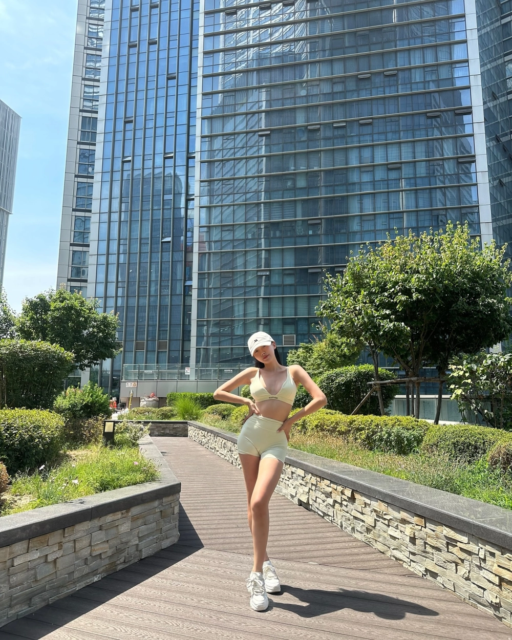 Gái việt xinh vú to mịn màng siêu cuốn hút