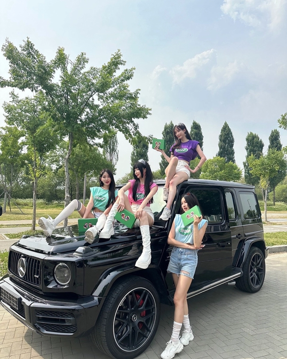 Gái xinh vú khủng thủ dâm nóng bỏng kích thích