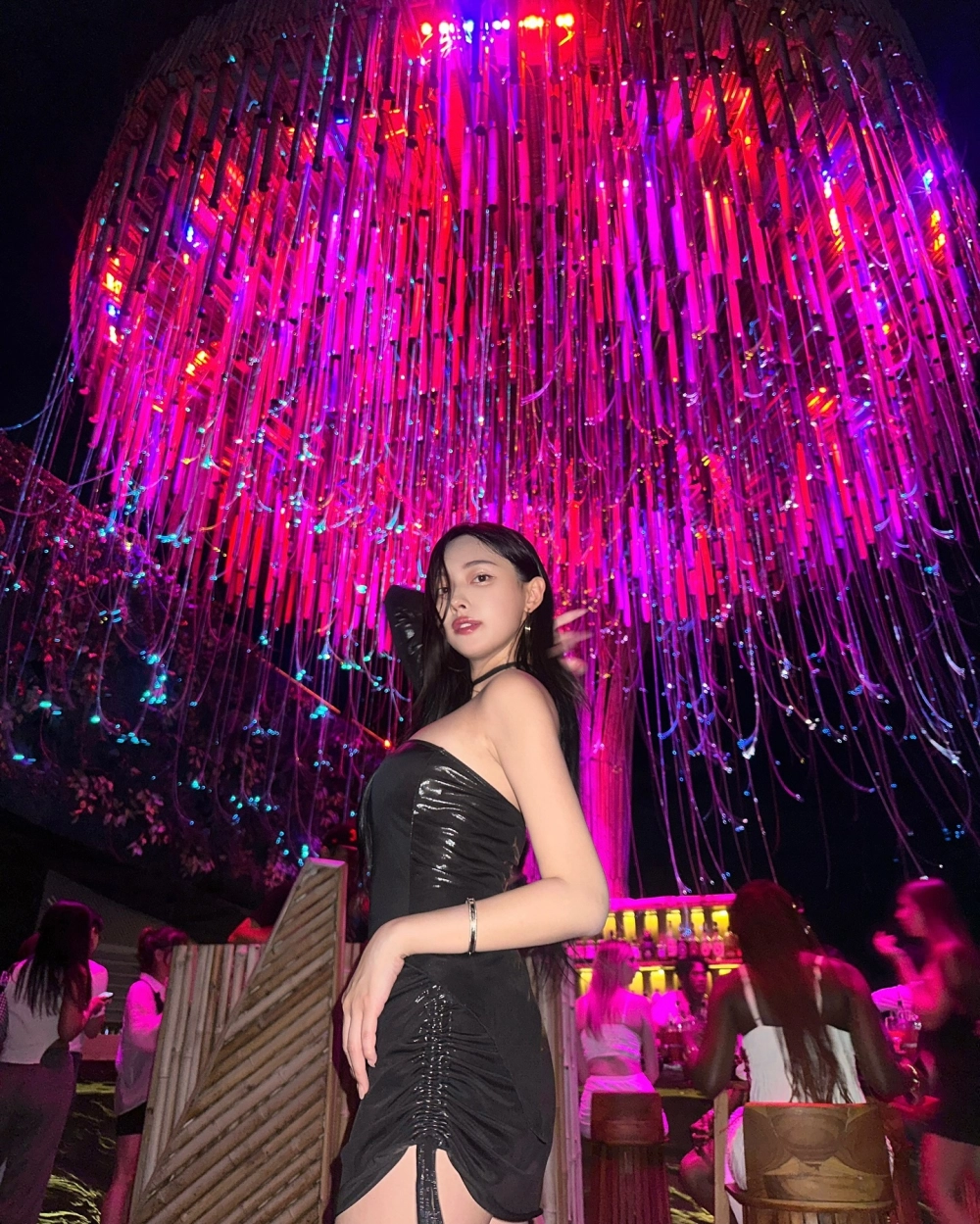 Gái xinh vú bự thủ dâm đầy mê hoặc