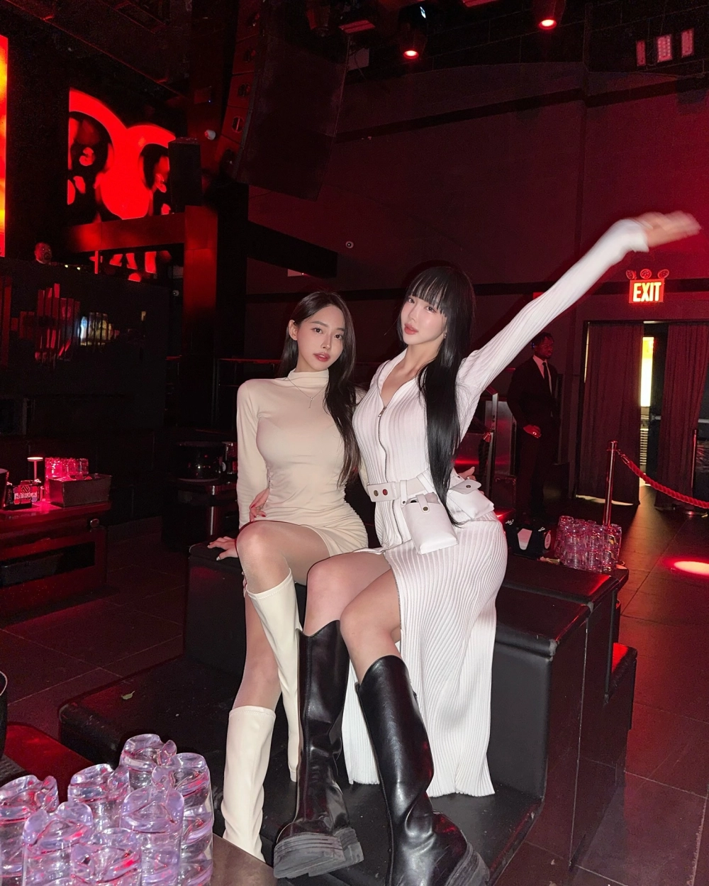 Gái xinh thái lan vú to thủ dâm cô Thái ngực to tự sướng nóng bỏng mê hoặc