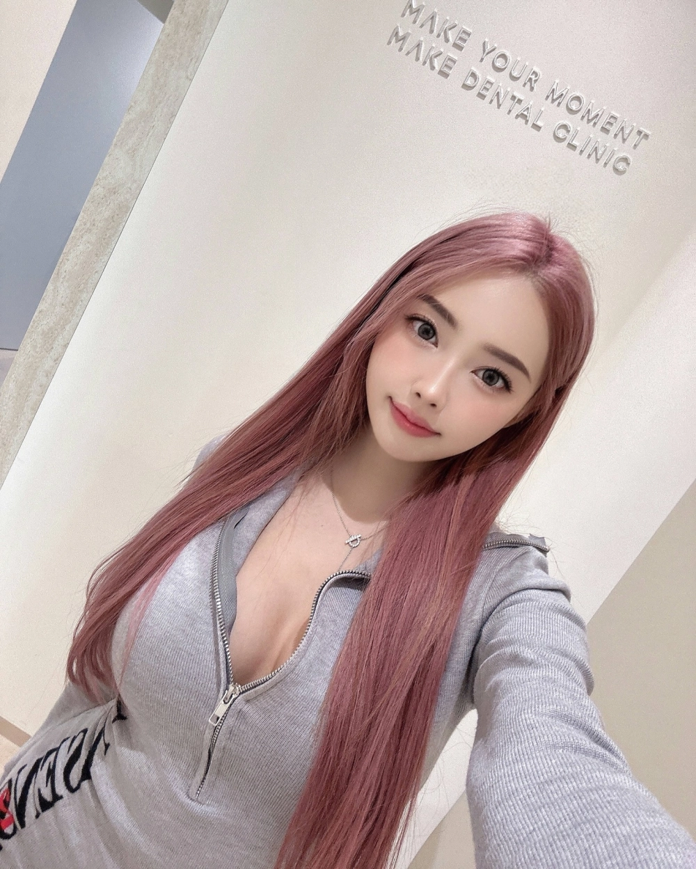 Gái xinh mông to vú to body bốc lửa ngực mông khủng sexy cuốn hút