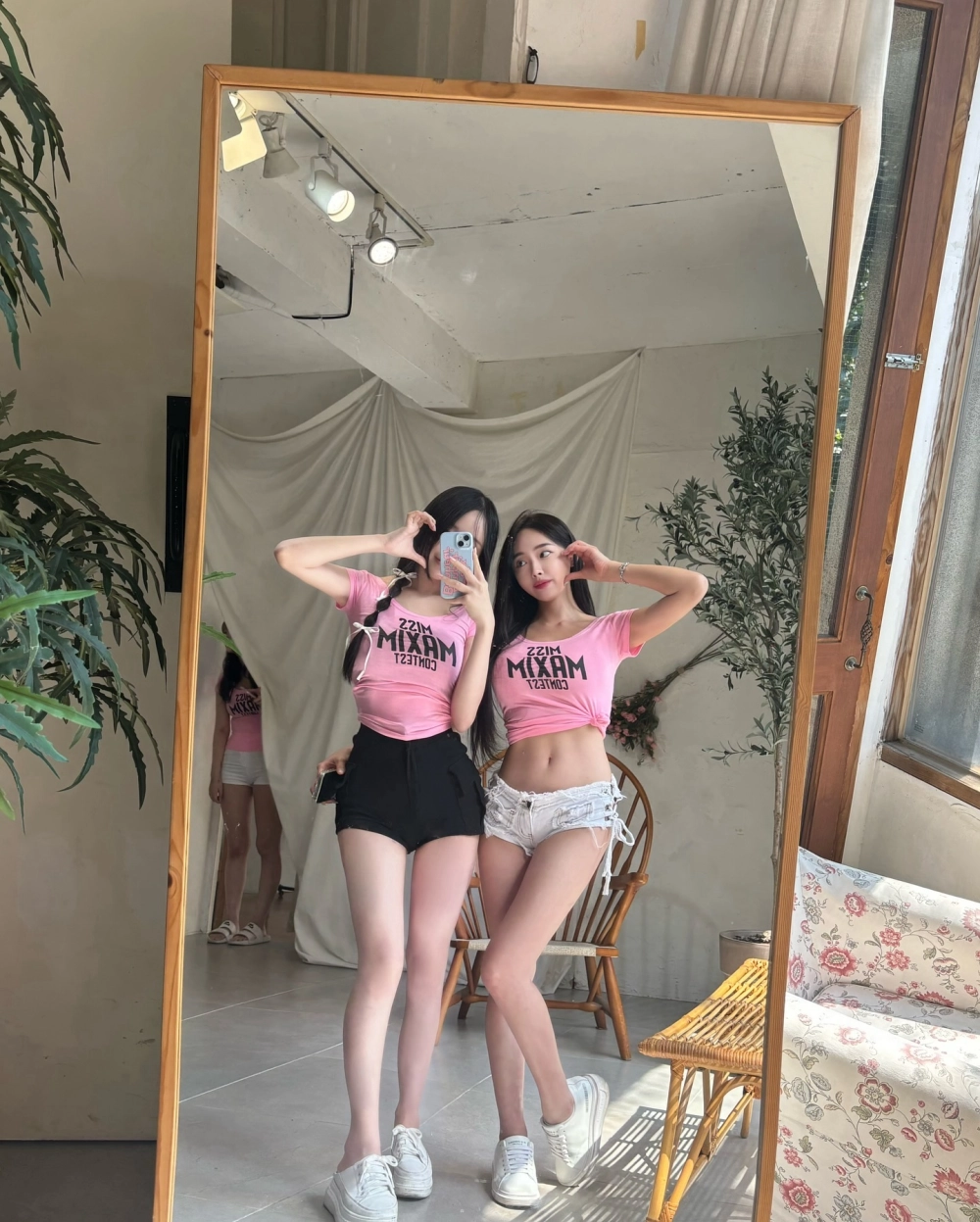 Gái xinh vũ to vẻ đẹp quyến rũ vòng một đồ sộ nóng bỏng sexy cực kỳ hấp dẫn