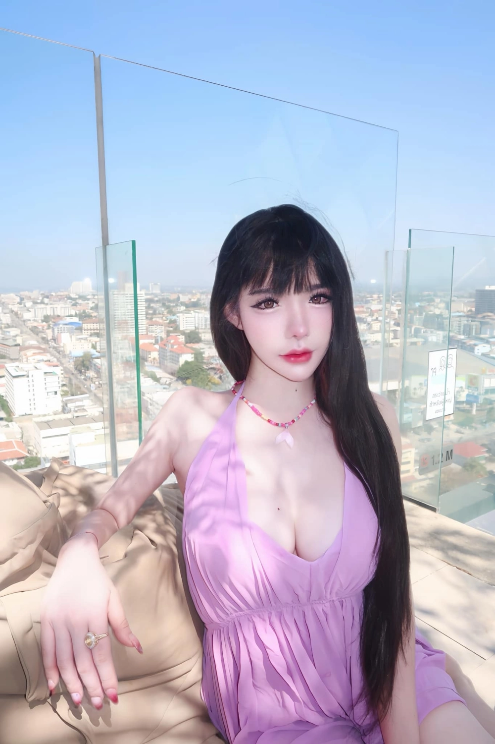 Hình ảnh gái sexy pose gợi cảm làn da mịn màng nóng bỏng cuốn hút mạnh mẽ