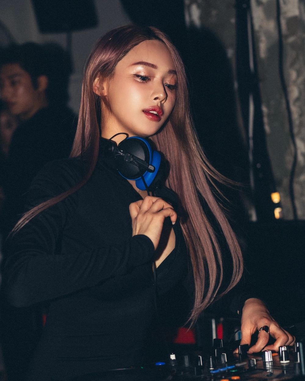 Clip gái xinh show vú video khoe ngực căng tròn gợi tình nóng bỏng quyến rũ