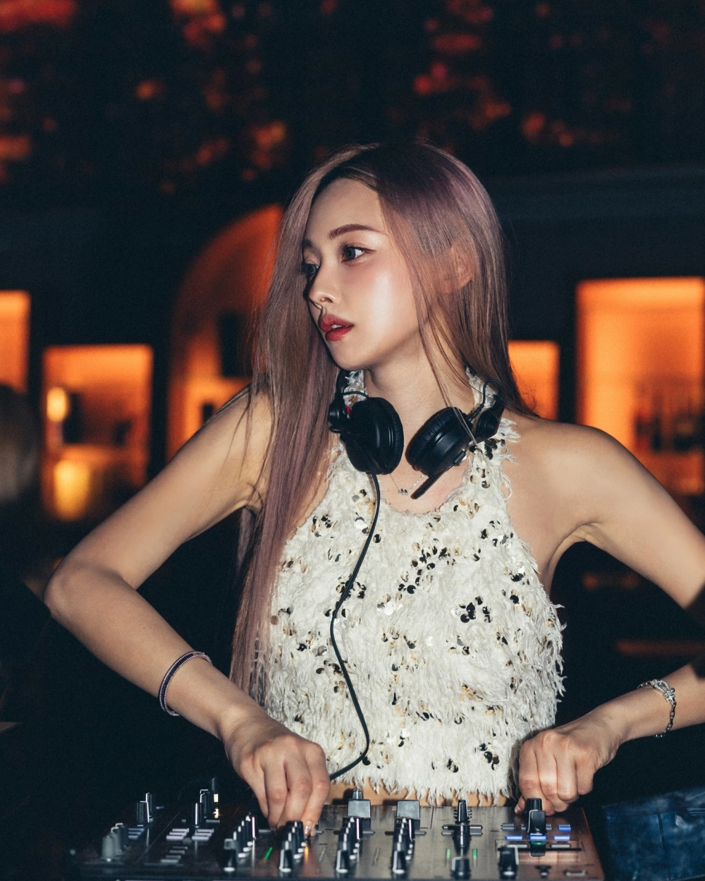 Sex gái xinh show vú to cảnh sex khoe ngực khủng kích thích nóng bỏng tột độ