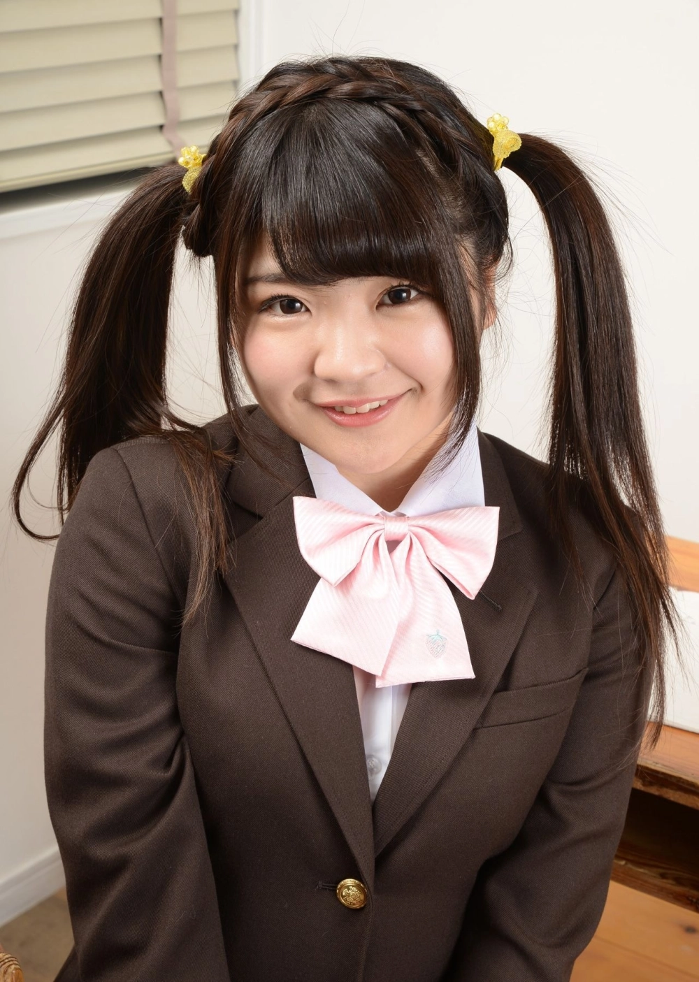 Ishihara Yumeyue sexy rực cháy với làn da mịn màng