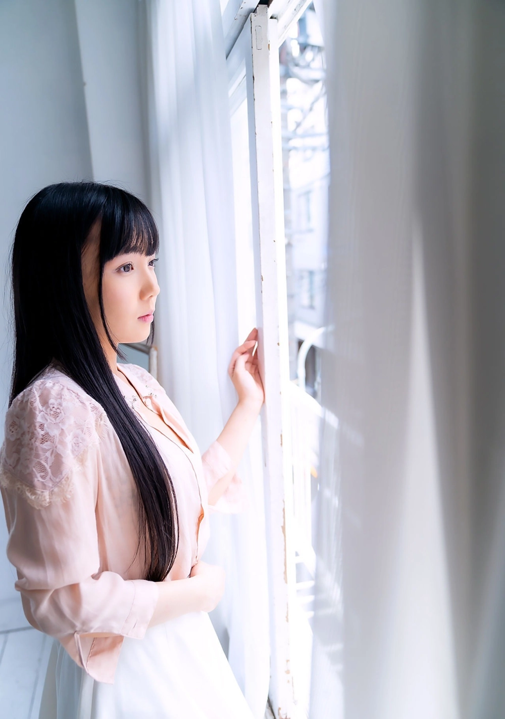 Mayoi Arisaka nóng bỏng khó cưỡng trong từng cử chỉ