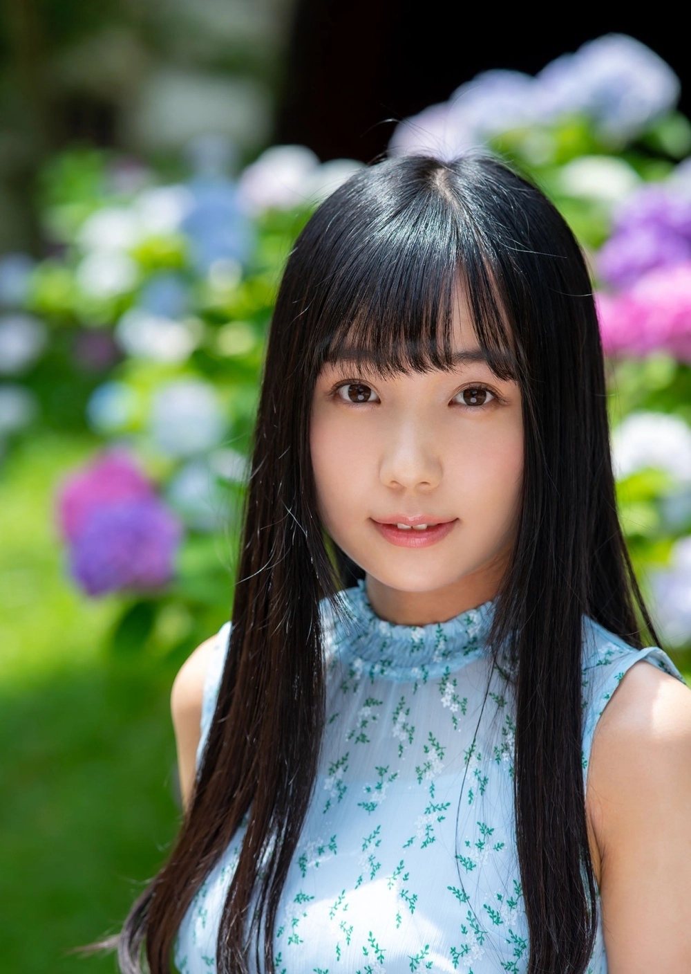 Mayoi Arisaka gợi tình mạnh mẽ khiến không thể rời mắt