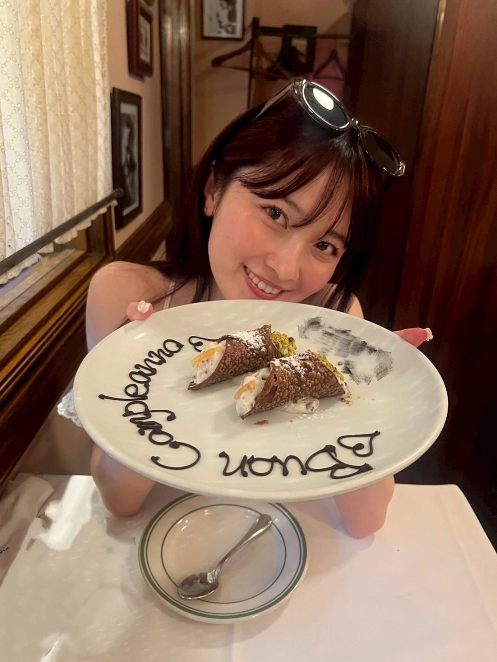 Morito Chisaki quyến rũ chết người với nụ cười mê hoặc