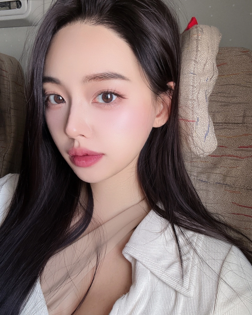 Gái xinh vú căng tròn bộ ngực hoàn hảo nóng bỏng quyến rũ khiến ai cũng si mê