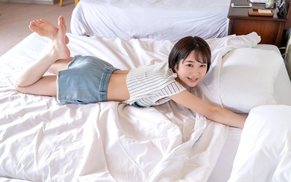 Shiho Fujie đường cong hoàn hảo bốc lửa cuốn hút