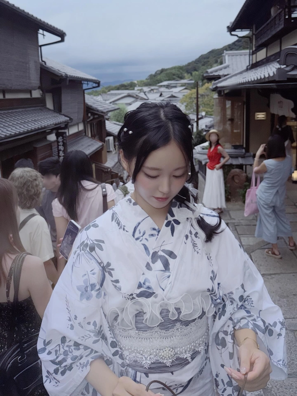 Tomoka Takeda nóng bỏng cuốn hút mọi ánh nhìn ngay lập tức