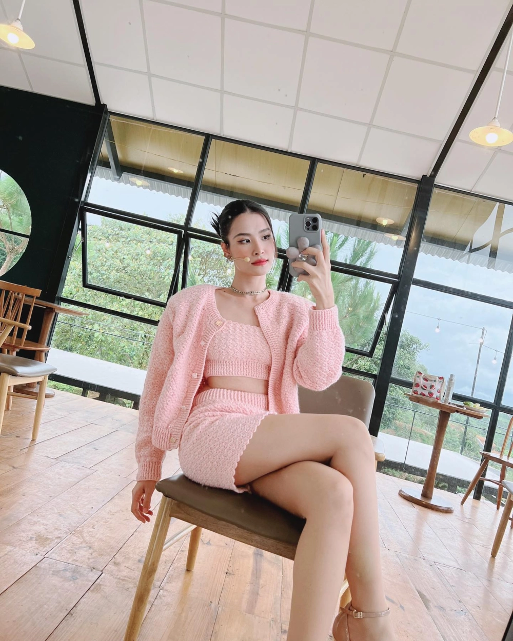 Gái xinh việt nam quyến rũ thân hình bốc lửa