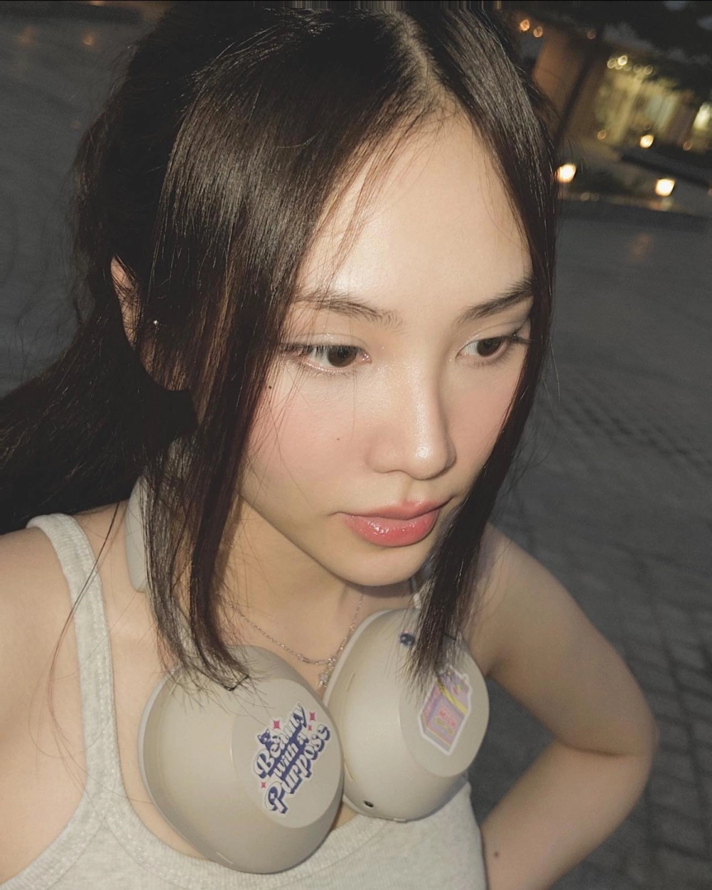 Gái xinh ig phong cách trẻ trung thu hút ánh nhìn