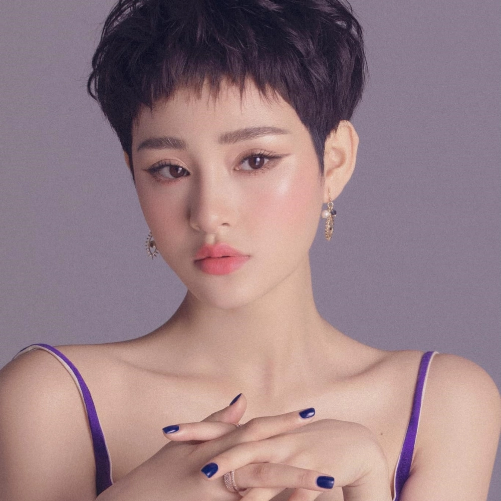 Hồ nhân và hiền hồ tin đồn tình cảm