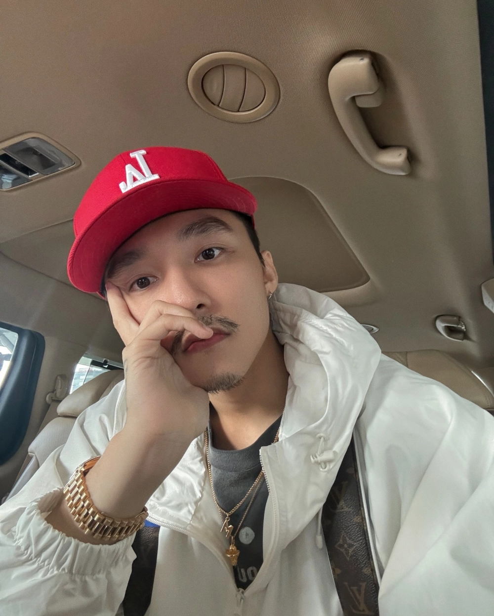 Sơn tùng m-tp nơi này có anh lãng mạn ngọt ngào