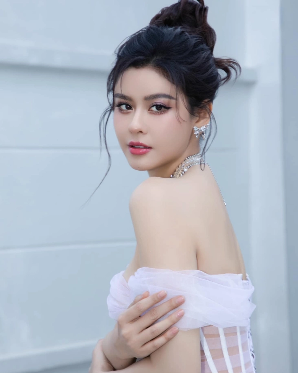 Ảnh avatar đẹp cho con gái người thật tạo cảm giác chân thực và tự nhiên.