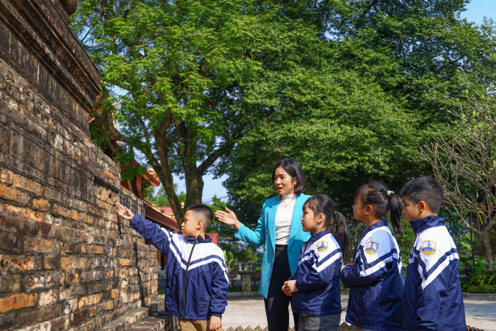 Di tích tháp Bình Sơn gắn liền với Phật giáo thời xưa.