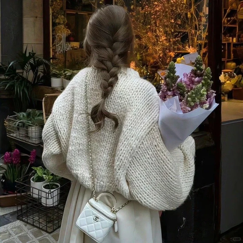 Nghệ thuật với ảnh chụp tóc sau lưng