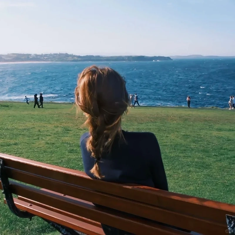 Gợi ý ảnh dáng sau lưng cực trendy