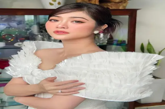 Tuyển chọn ảnh diễn viên Thanh Trúc đẹp nhẹ nhàng