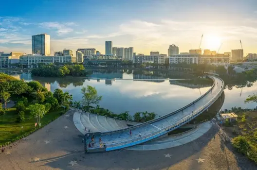 Cầu Ánh Sao Sài Gòn - Hành trình khám phá ánh sáng kỳ ảo