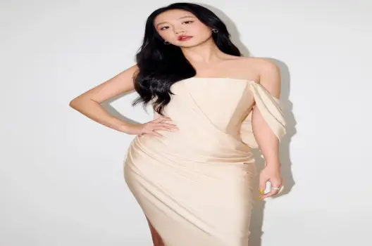 Văn Mai Hương khoe nhan sắc rạng ngời trong ảnh mới