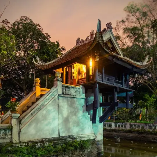 Khám phá Chùa Một Cột qua những bức ảnh đẹp ngỡ ngàng