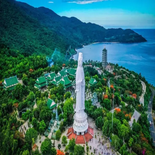 Bán đảo Sơn Trà - Vẻ đẹp hoang sơ giữa lòng Đà Nẵng