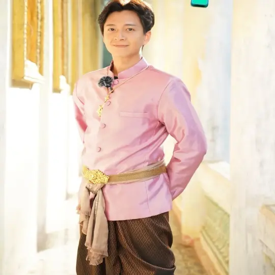 Album ảnh Ngô Kiến Huy đa phong cách khiến fan mê mẩn