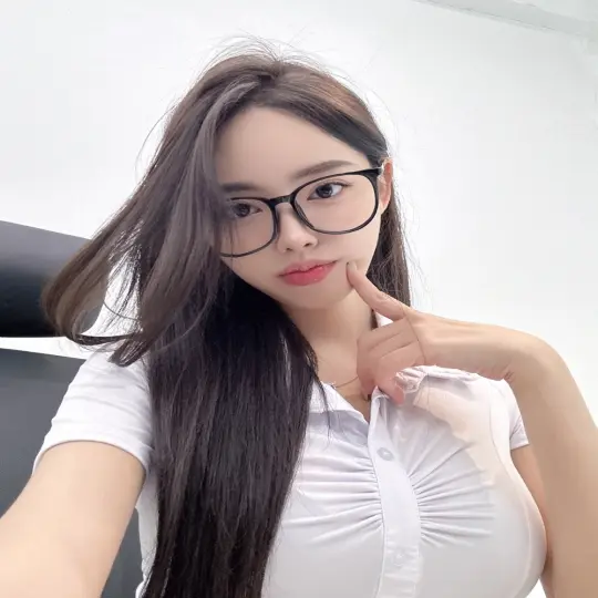 Album ảnh đẹp lung gái xinh vú to gợi cảm cuốn hút mạnh