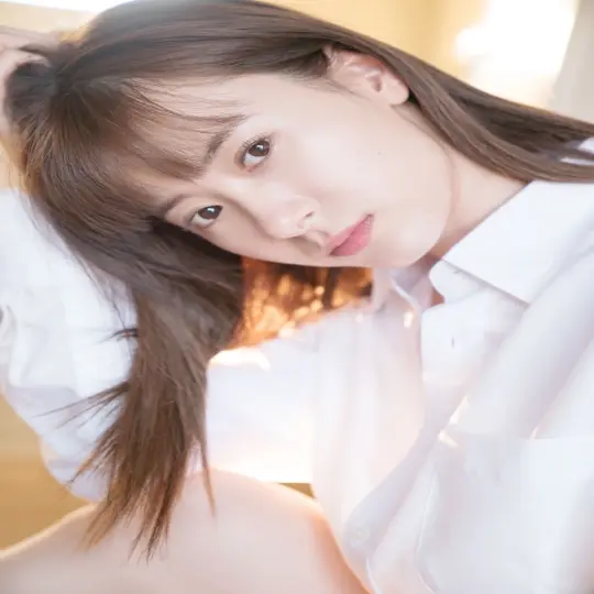 Ikuta Erina vòng một đầy đặn căng tròn tự nhiên quyến rũ