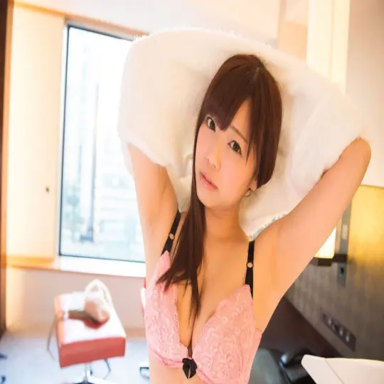 Miharu Usa vẻ đẹp táo bạo phóng khoáng tự tin mê hoặc