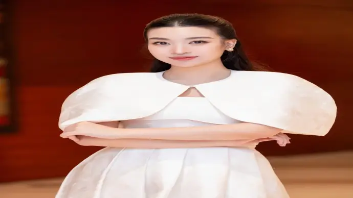 Tuyển tập ảnh Đỗ Mỹ Linh đẹp nhẹ nhàng và cuốn hút