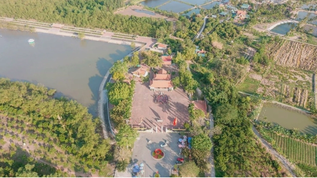 Bờ sông Bạch Đằng thơ mộng | Di tích Bạch Đằng Giang