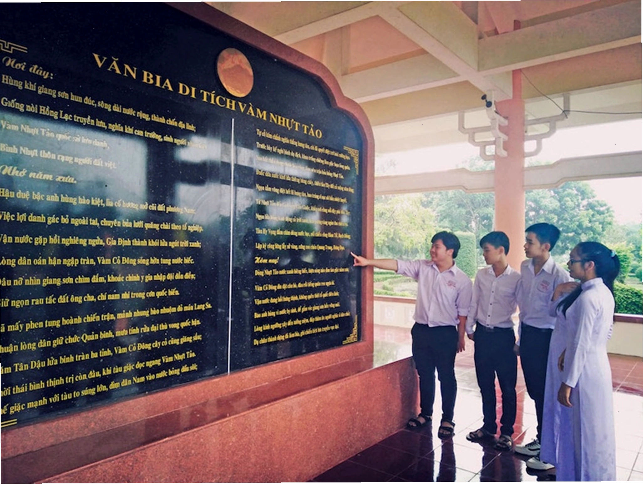 Cận cảnh kiến trúc đền thờ tại Vàm Nhựt Tảo