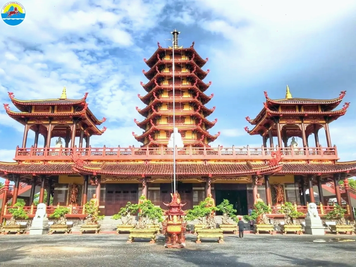 Cảnh sông nước Vĩnh Long lúc bình minh