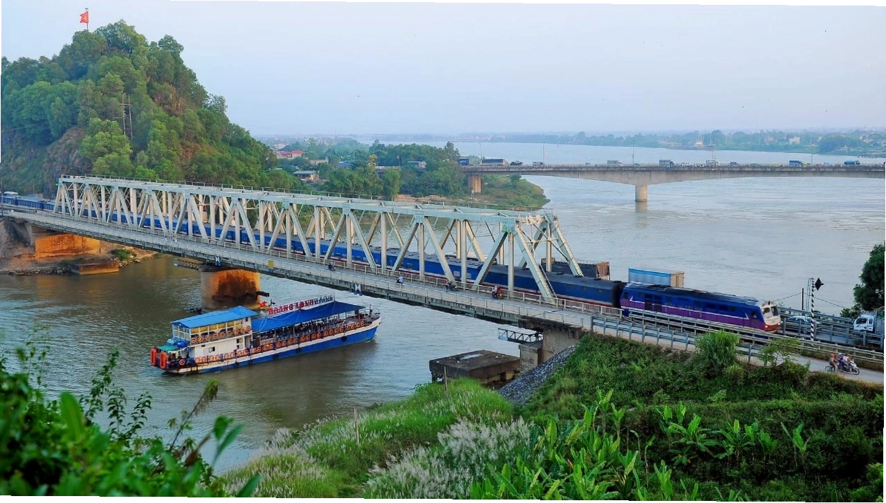 Cầu Hàm Rồng Thanh Hóa, biểu tượng của sự kiên cường và bất khuất