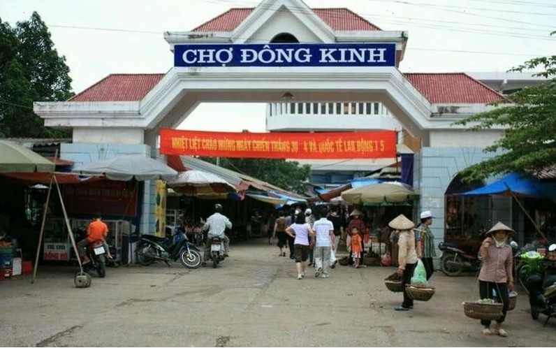 Chợ Đông Kinh Lạng Sơn sầm uất