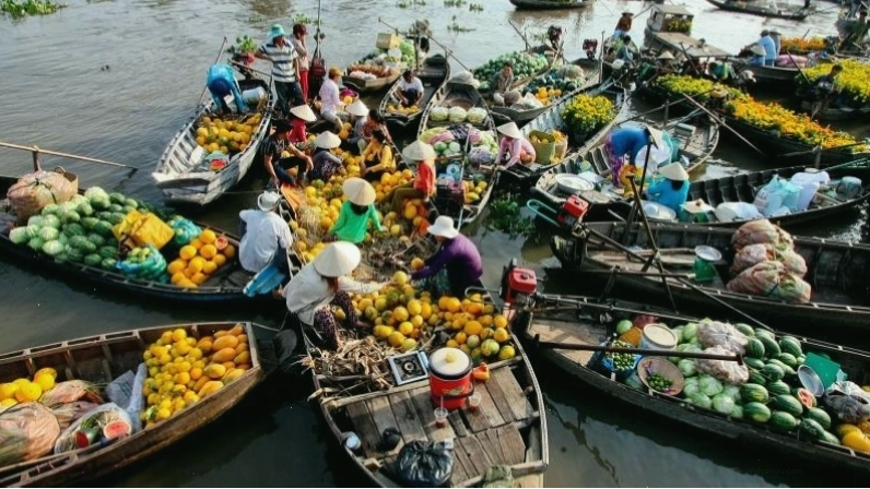 Chợ nổi Cái Bè - Nét đặc trưng văn hóa sông nước Tiền Giang