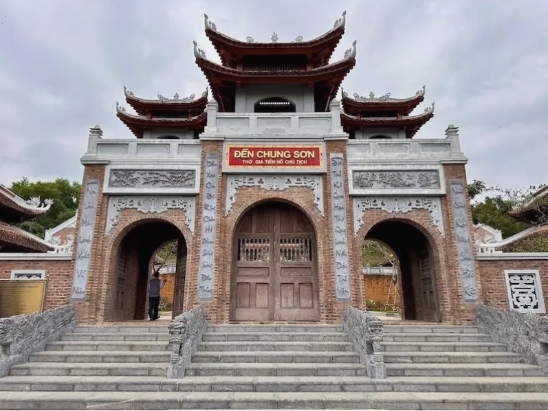 Đền Chung Sơn là địa điểm du lịch tâm linh nổi tiếng tại Nghệ An