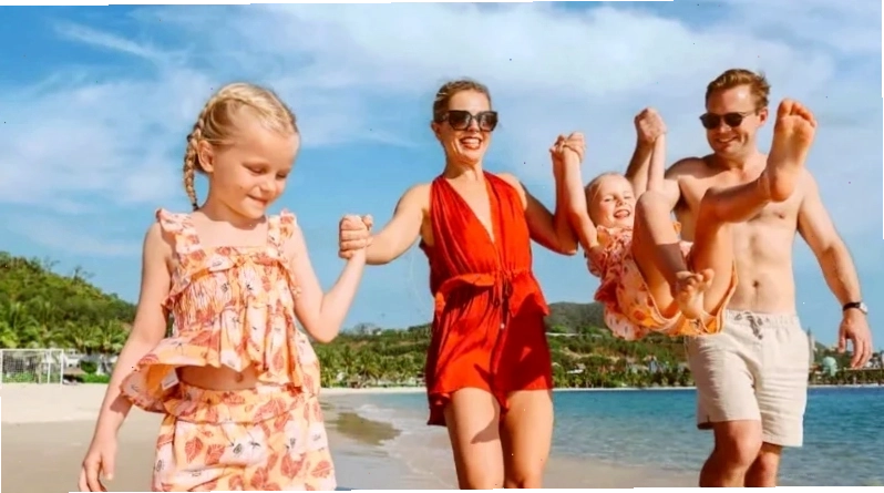 Đền thờ và các hạng mục tại Khu di tích Hải Thượng Lãn Ông