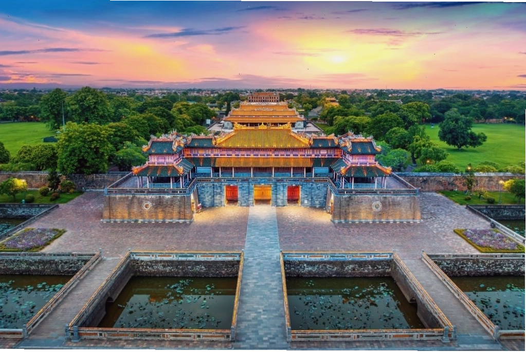 Di tích lịch sử Cố Đô Huế với sông Hương thơ mộng