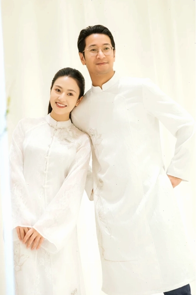 Diễn viên Việt Hoa lên xe hoa