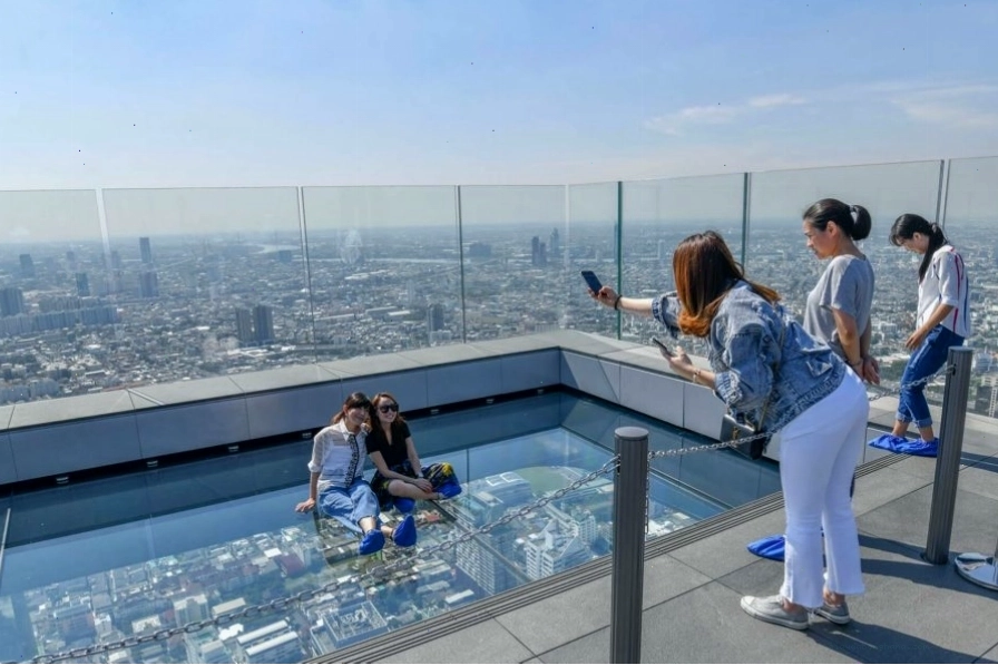 Du thuyền trên sông Chao Phraya