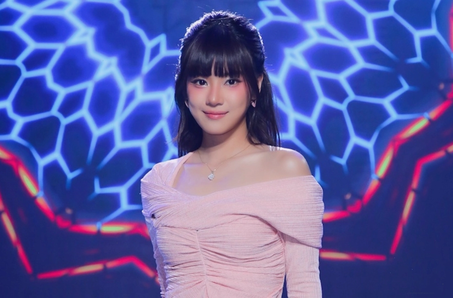 Hoàng Yến Chibi đầy thần thái