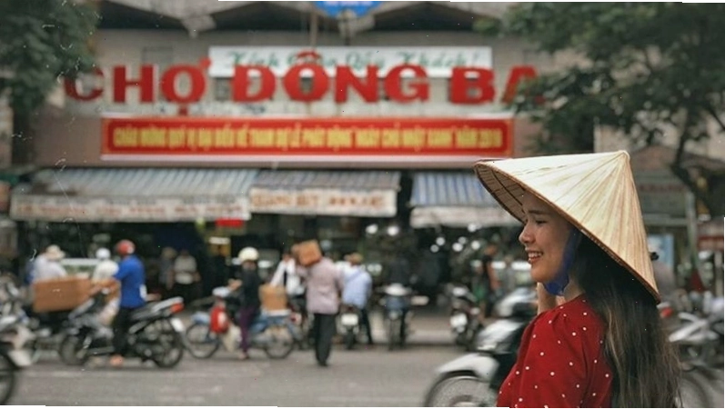 Không khí nhộn nhịp tại Chợ Đông Ba Huế