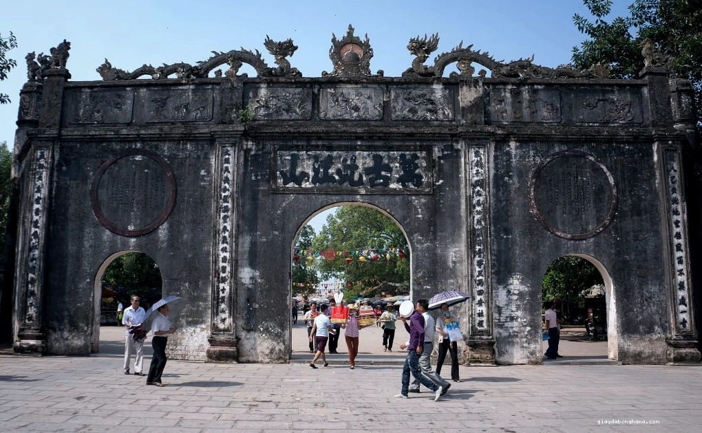 Khu di tích lịch sử Côn Sơn Kiếp Bạc