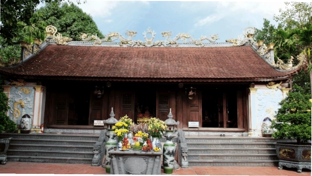 Khu vực đền thờ của Di tích Bạch Đằng Giang