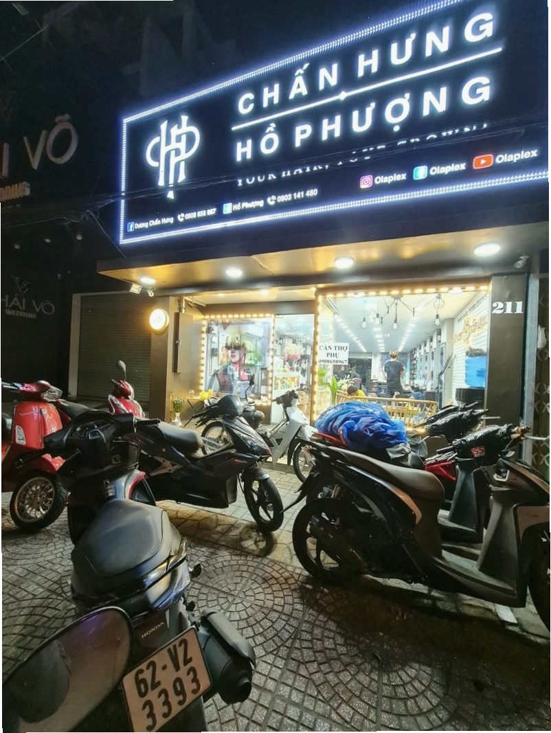 Kiểu tóc thời thượng tại Chấn Hưng - Hồ Phượng Hairsalon, Mỹ Tho